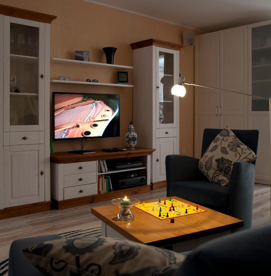 Lichtdurchflutete Ferienwohnung Mit Suedbalkon Вангероге Экстерьер фото
