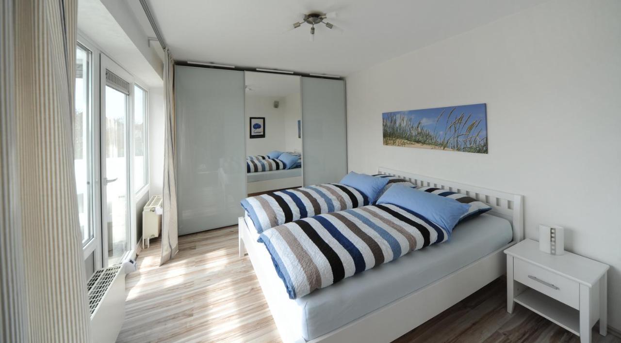 Lichtdurchflutete Ferienwohnung Mit Suedbalkon Вангероге Экстерьер фото